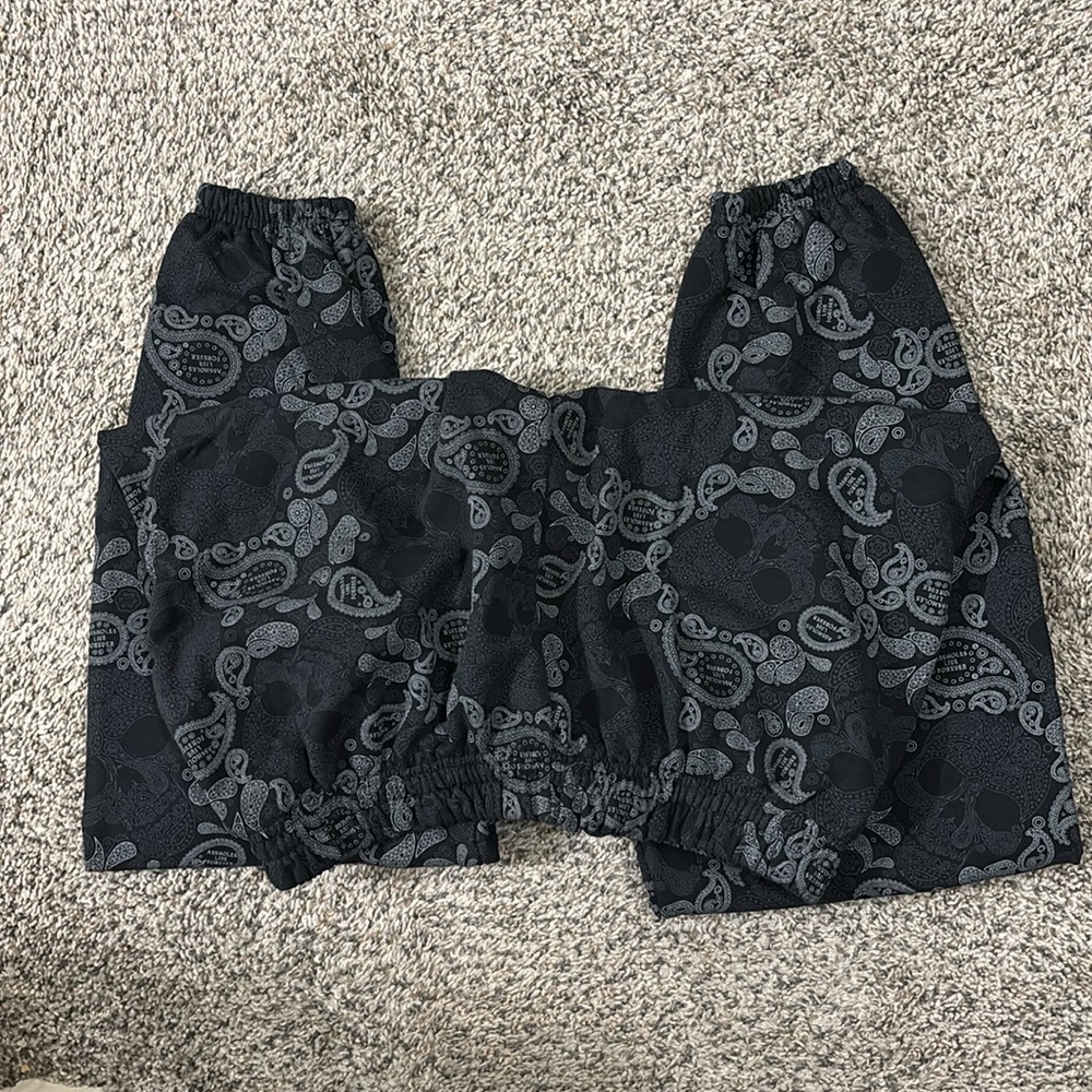 ALF Joggers - Picture 5 of 5